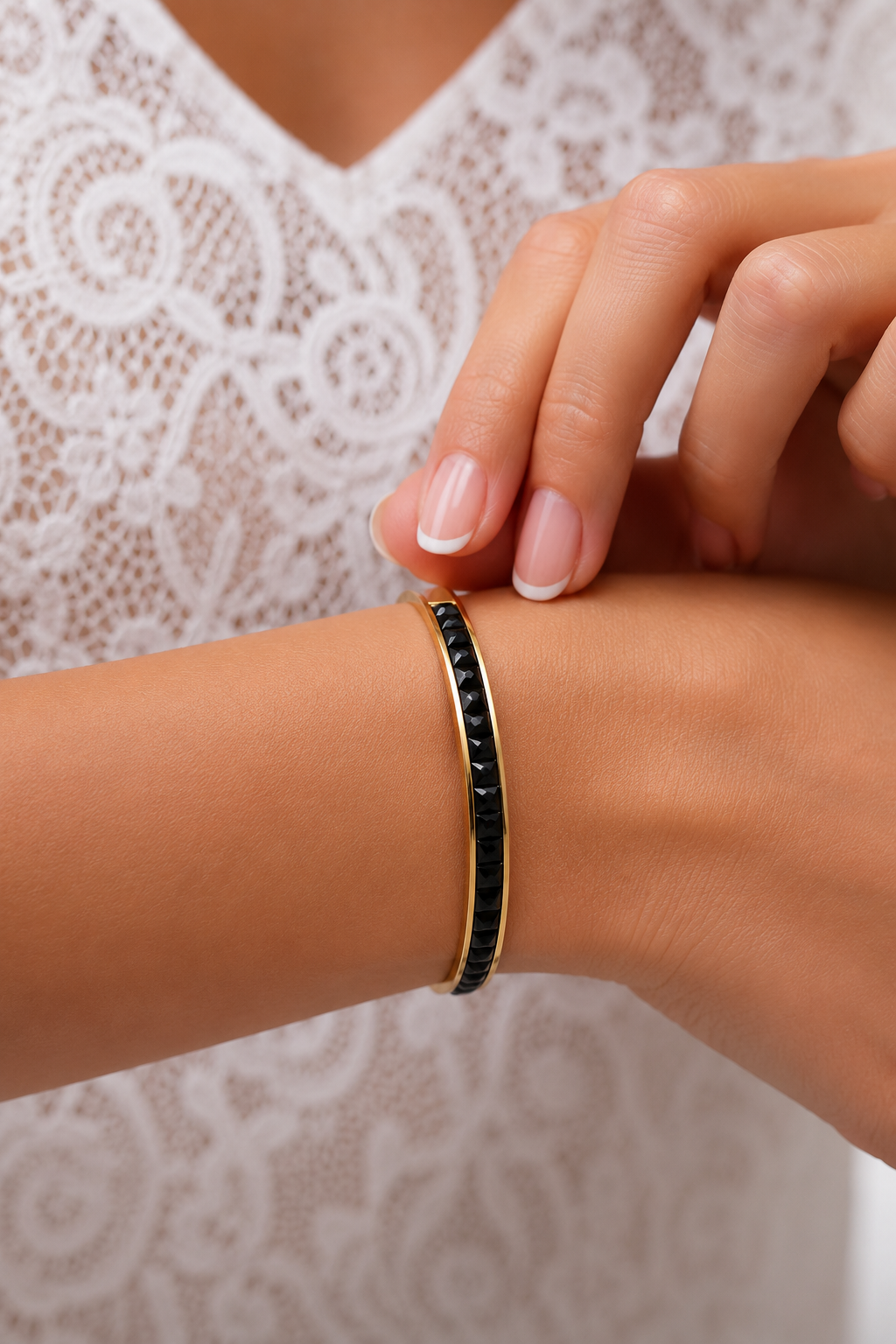 SZ-3028-GLD-BLC202.png SZ-3028-GLD-BLC202.png